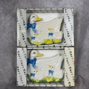 Vtg Country Duck Family Wall Plaque Set‎ 2 Blue Bow Ceramic Cottage Kitschy NIB